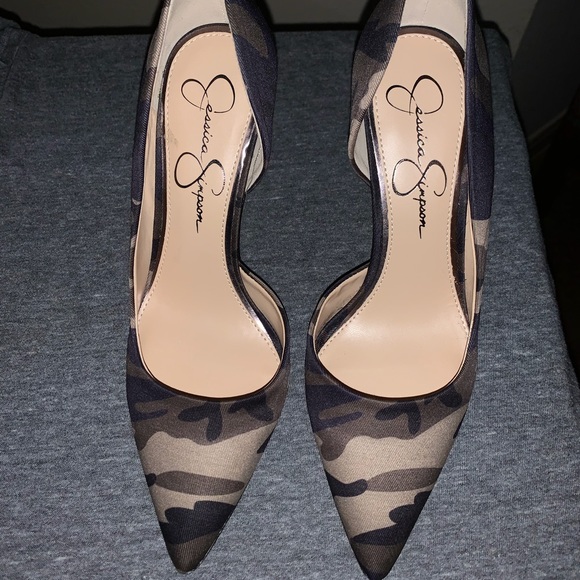 jessica simpson camouflage pumps